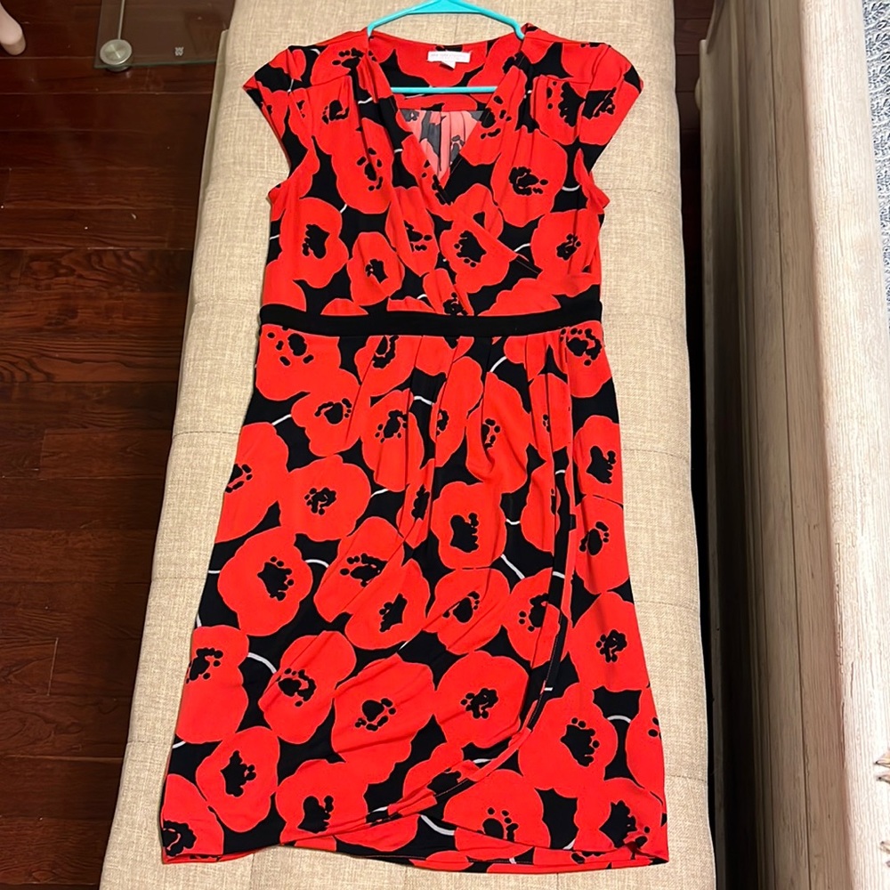Red and black New York and company dress. Very stretchy & comfy!!!
